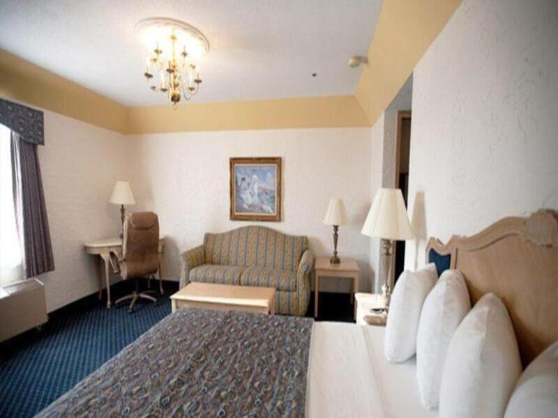 The Chateau Bloomington Hotel And Conference Center Екстериор снимка