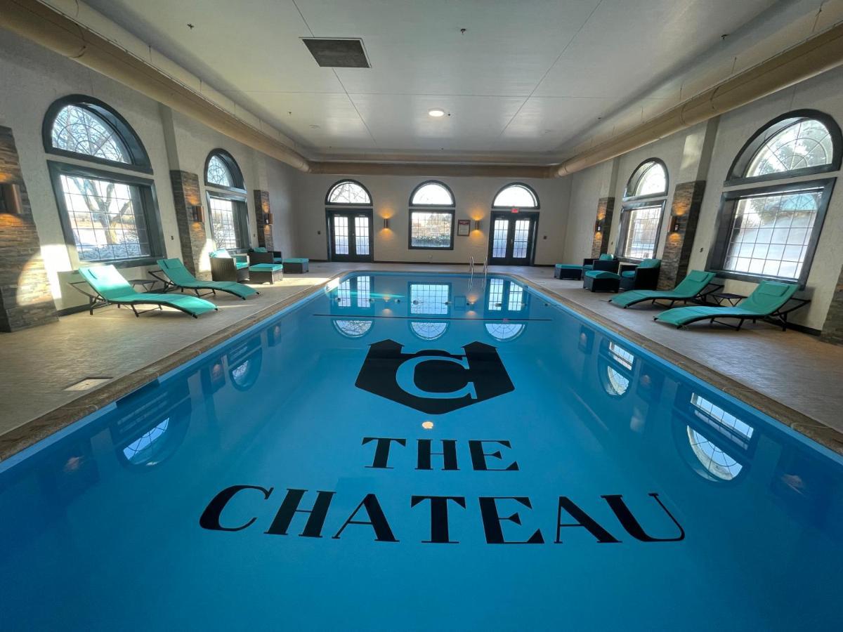 The Chateau Bloomington Hotel And Conference Center Екстериор снимка