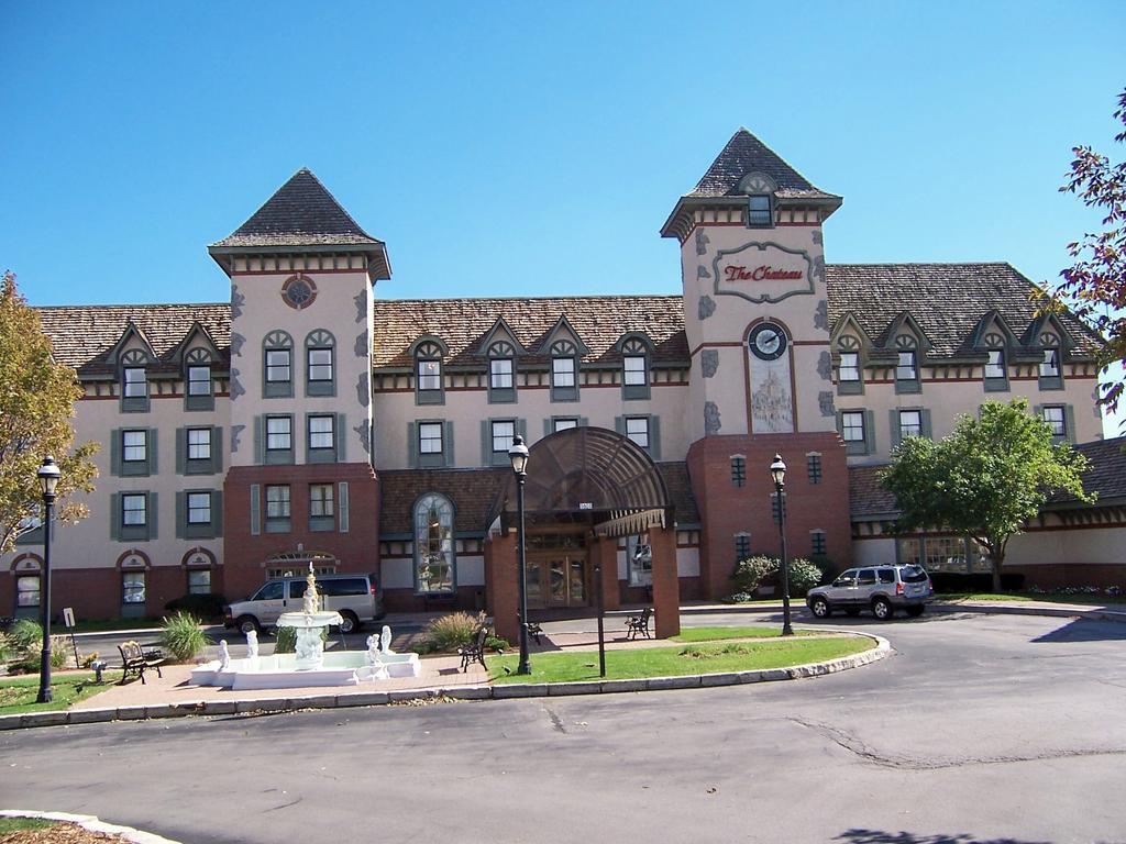 The Chateau Bloomington Hotel And Conference Center Екстериор снимка